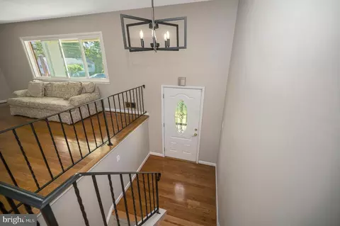 Entry Way - 6400 Kroy Dr, Springfield, VA 22150 photo 2 of 3