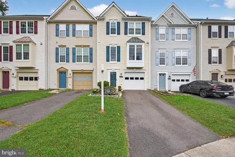 5986 Manorwood Dr, Centreville, VA 20120