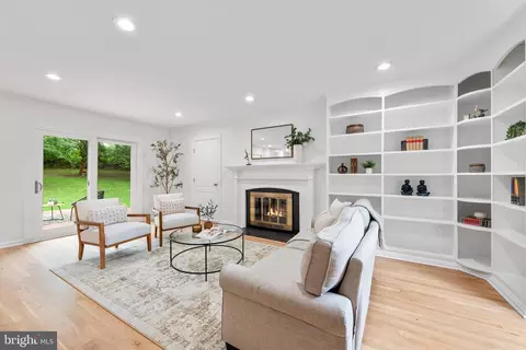 Living - 1802 Cranberry Ln, Reston, VA 20191 photo 1 of 5