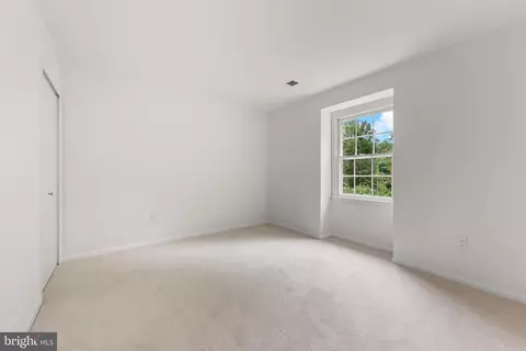 Bedroom - 1802 Cranberry Ln, Reston, VA 20191 photo 3 of 6