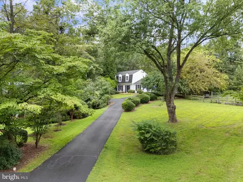 Exterior - 1802 Cranberry Ln, Reston, VA 20191 photo 2 of 16