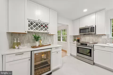 Kitchen - 1802 Cranberry Ln, Reston, VA 20191 photo 5 of 5