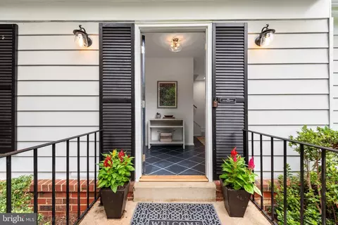 Entry Way - 1802 Cranberry Ln, Reston, VA 20191 photo 1 of 3