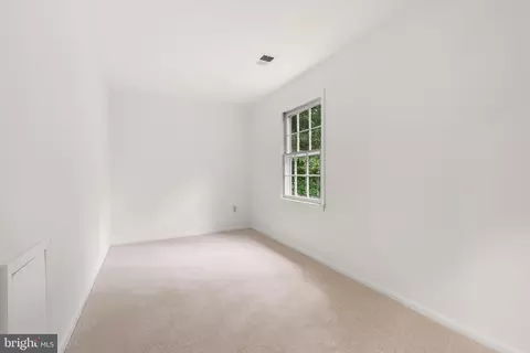 Bedroom - 1802 Cranberry Ln, Reston, VA 20191 photo 4 of 6