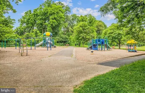 3176 Summit Square Dr #4-E3, Oakton, VA 22124 photo 38