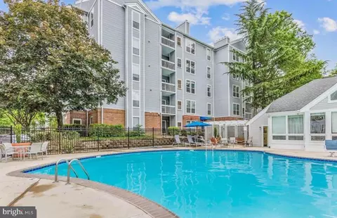 3176 Summit Square Dr #4-E3, Oakton, VA 22124 photo 37