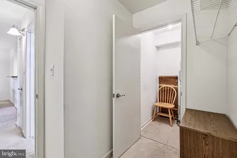 3176 Summit Square Dr #4-E3, Oakton, VA 22124 photo 18