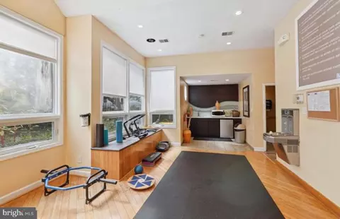 3176 Summit Square Dr #4-E3, Oakton, VA 22124 photo 33