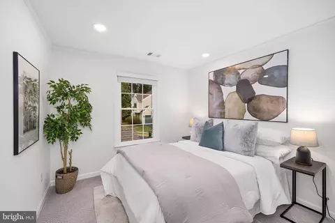 Bedroom - 1502 Deer Point Way, Reston, VA 20194 photo 7 of 9