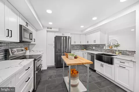 Kitchen - 1502 Deer Point Way, Reston, VA 20194 photo 1 of 8