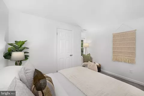 Bedroom - 1502 Deer Point Way, Reston, VA 20194 photo 5 of 9