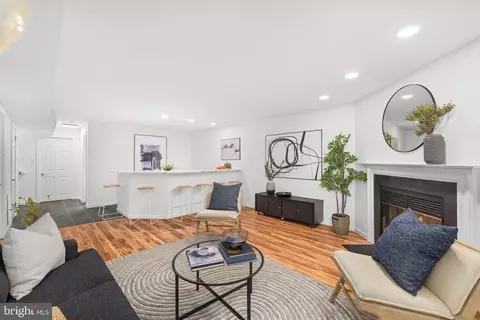 Living - 1502 Deer Point Way, Reston, VA 20194 photo 6 of 6