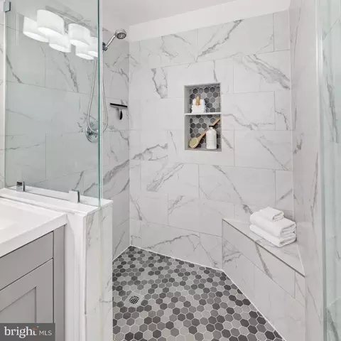 Bath - 1502 Deer Point Way, Reston, VA 20194 photo 3 of 5