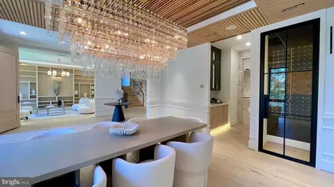 Dining - 1441 Woodacre Dr, Mclean, VA 22101 photo 2 of 2