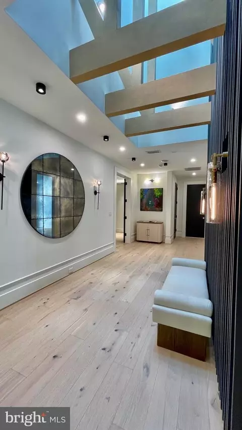 Entry Way - 1441 Woodacre Dr, Mclean, VA 22101 photo 23 of 25