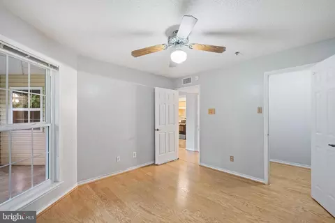 Bedroom - 1504 Lincoln Way #404, Mclean, VA 22102 photo 1 of 2
