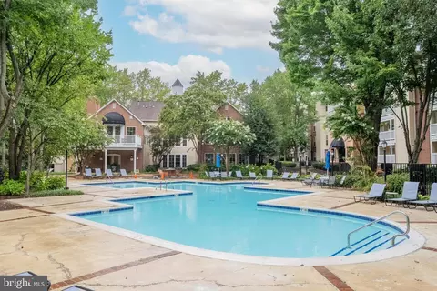 Exterior - 1504 Lincoln Way #404, Mclean, VA 22102 photo 6 of 6