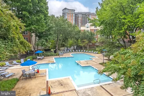 Exterior - 1504 Lincoln Way #404, Mclean, VA 22102 photo 5 of 6