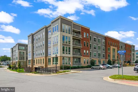 6101 Fairview Farm Dr #408, Alexandria, VA 22315