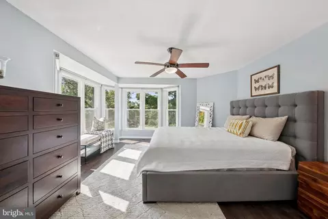 1692 Oaktree Ct, Reston, VA 20194 photo 12