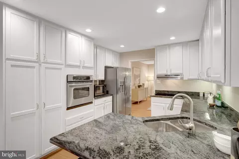 1600 Wainwright Dr, Reston, VA 20190 photo 17