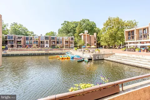 1600 Wainwright Dr, Reston, VA 20190 photo 49