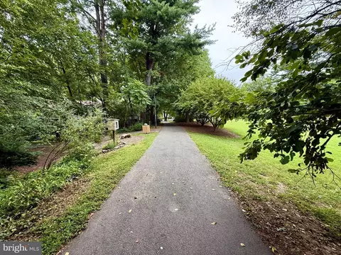1600 Wainwright Dr, Reston, VA 20190 photo 52