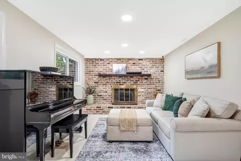 Other - 1929 Baton Dr, Vienna, VA 22182 photo 4 of 10