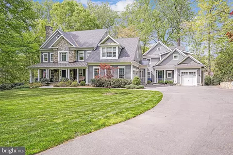 6020 Copely Ln, Mclean, VA 22101