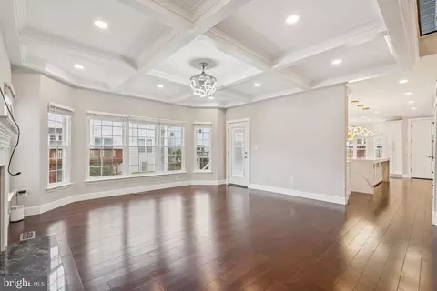 Living - 6287 Willowfield Way, Springfield, VA 22150 photo 4 of 7