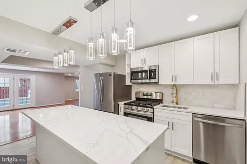 Kitchen - 6287 Willowfield Way, Springfield, VA 22150 photo 6 of 6