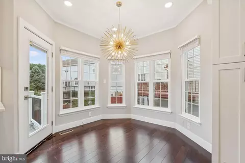 Entry Way - 6287 Willowfield Way, Springfield, VA 22150 photo 3 of 4