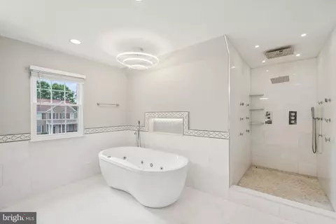 Bath - 6287 Willowfield Way, Springfield, VA 22150 photo 3 of 7