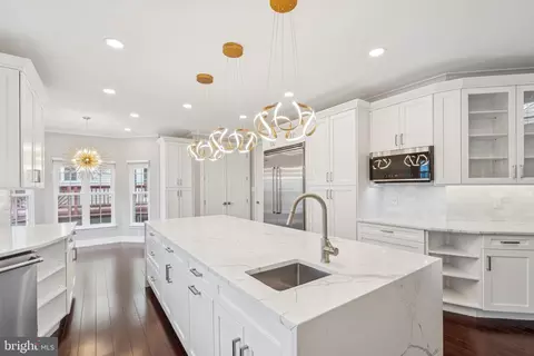 Kitchen - 6287 Willowfield Way, Springfield, VA 22150 photo 2 of 6