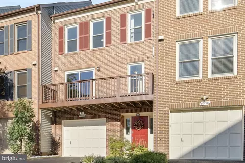 6540 River Tweed Ln, Alexandria, VA 22312