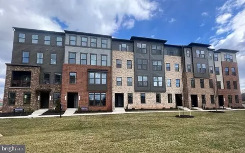 4366 Black Tulip Way, Chantilly, VA 20151