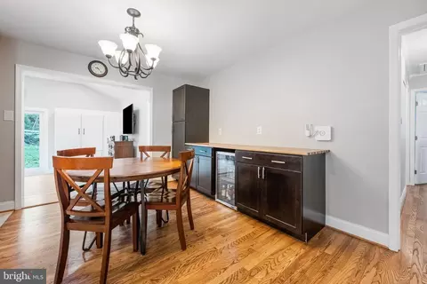 7203 Hadlow Dr, Springfield, VA 22152 photo 12