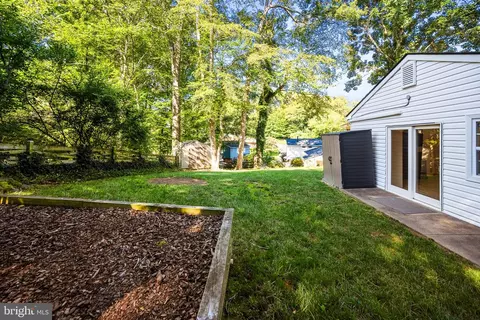 7203 Hadlow Dr, Springfield, VA 22152 photo 36
