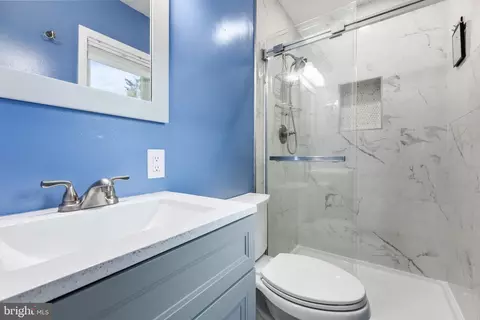 7203 Hadlow Dr, Springfield, VA 22152 photo 15