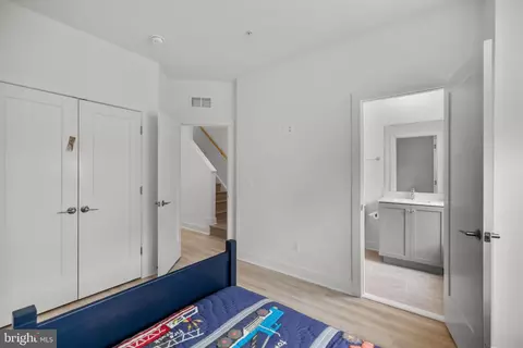 1891 Midline Ave, Reston, VA 20190 photo 33