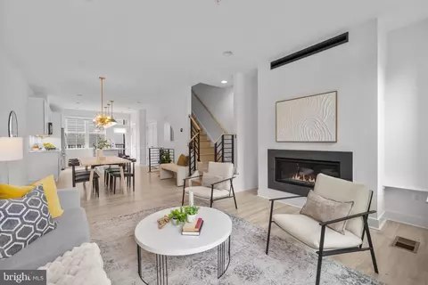 1891 Midline Ave, Reston, VA 20190 photo 5