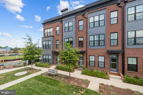 1891 Midline Ave, Reston, VA 20190 photo 8
