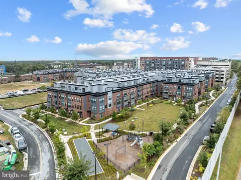 1891 Midline Ave, Reston, VA 20190 photo 49