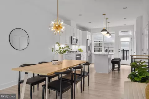1891 Midline Ave, Reston, VA 20190 photo 23