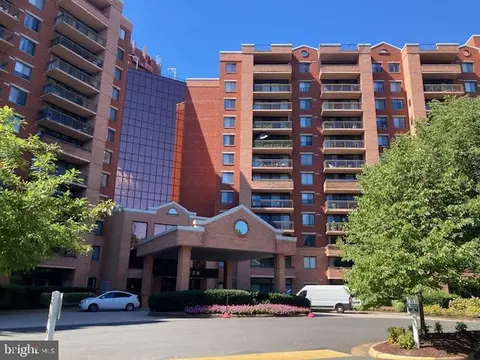 2230 George C Marshall Dr #1111, Falls Church, VA 22043