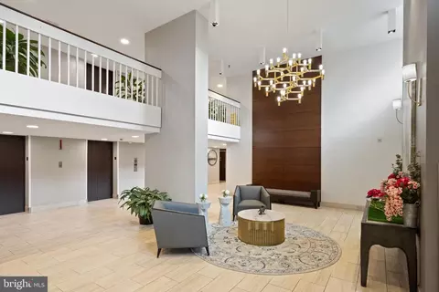 2311 Pimmit Dr #701, Falls Church, VA 22043