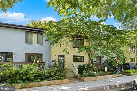 2050 Golf Course Dr, Reston, VA 20191 photo 2