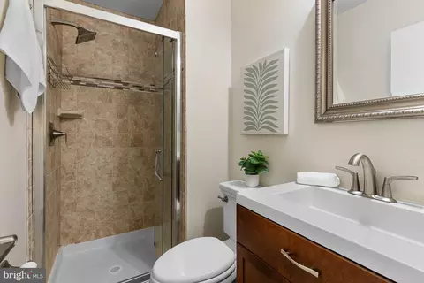 2050 Golf Course Dr, Reston, VA 20191 photo 23