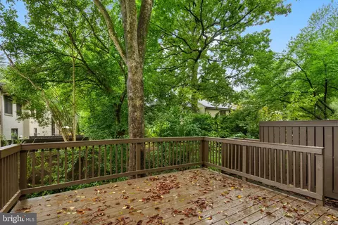 2050 Golf Course Dr, Reston, VA 20191 photo 34