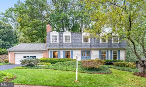 8803 Lynnhurst, Fairfax, VA 22031